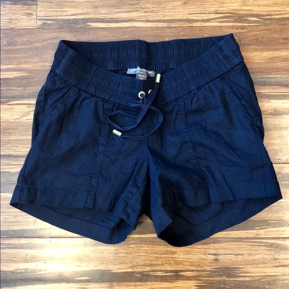 A Pea in the Pod linen shorts